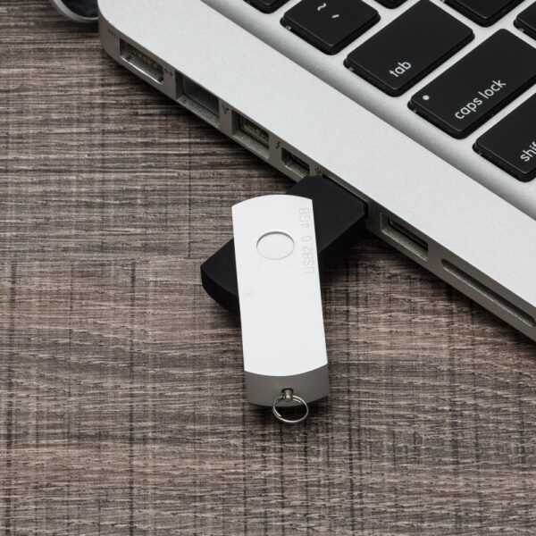 Pen Drive Giratório 4GB - Image 3